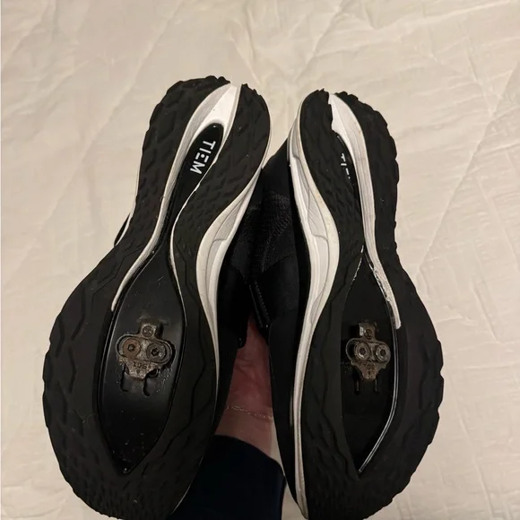 TIEM Women's cycling shoe, size 10 - Picture 2 of 3